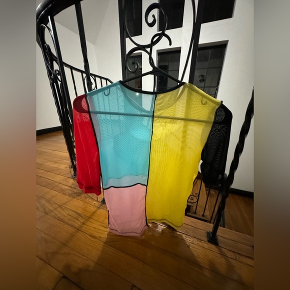 UNIF BLOCKCOLOR SHEER TOP - Picture 2 of 2